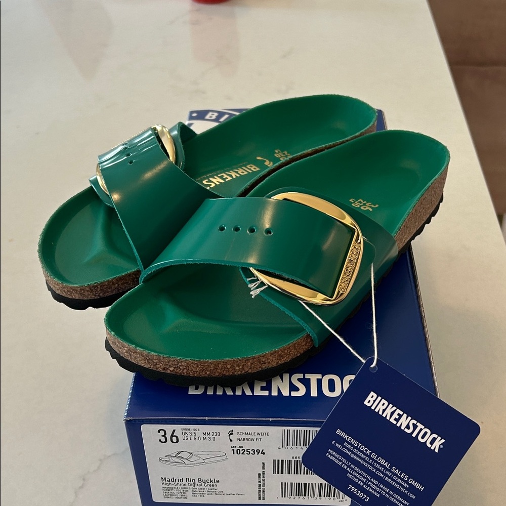 Madrid Big Buckle NWT